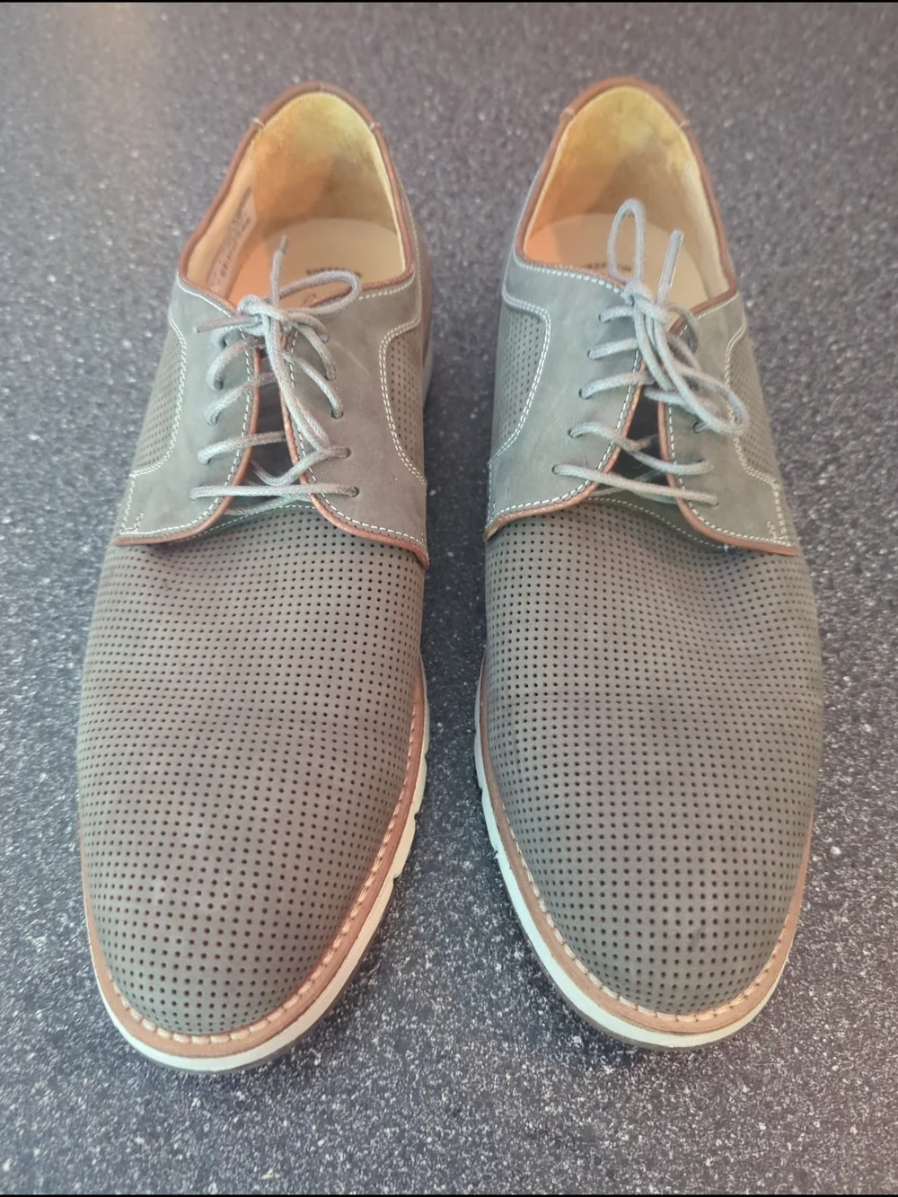 Men's Perforated Lace-Up Sheepskin Derby Oxfords - Gray